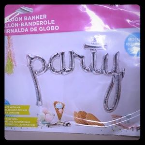 Party balloon banner